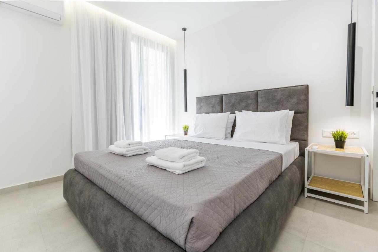 Varkiza Luxury Suites By Raise Vari  Luaran gambar