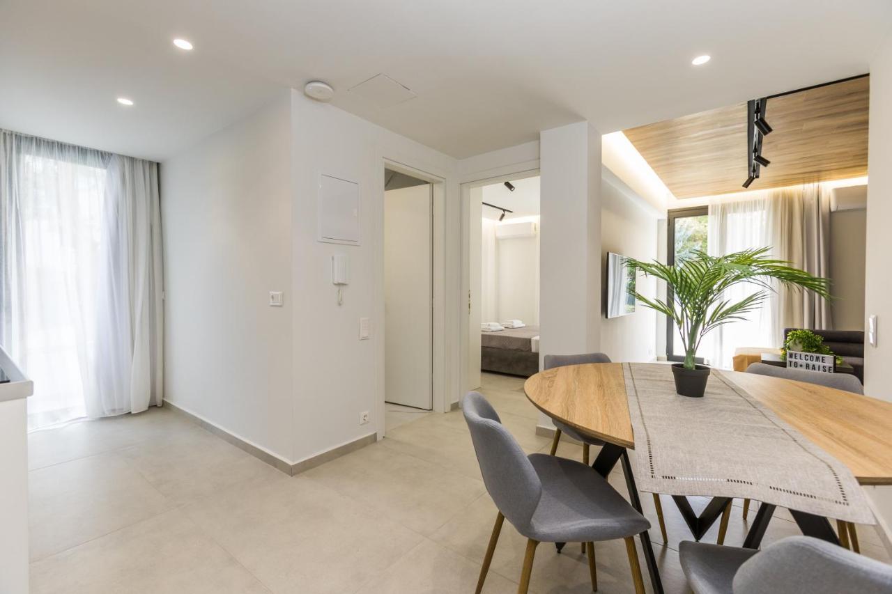 Varkiza Luxury Suites By Raise Vari  Luaran gambar