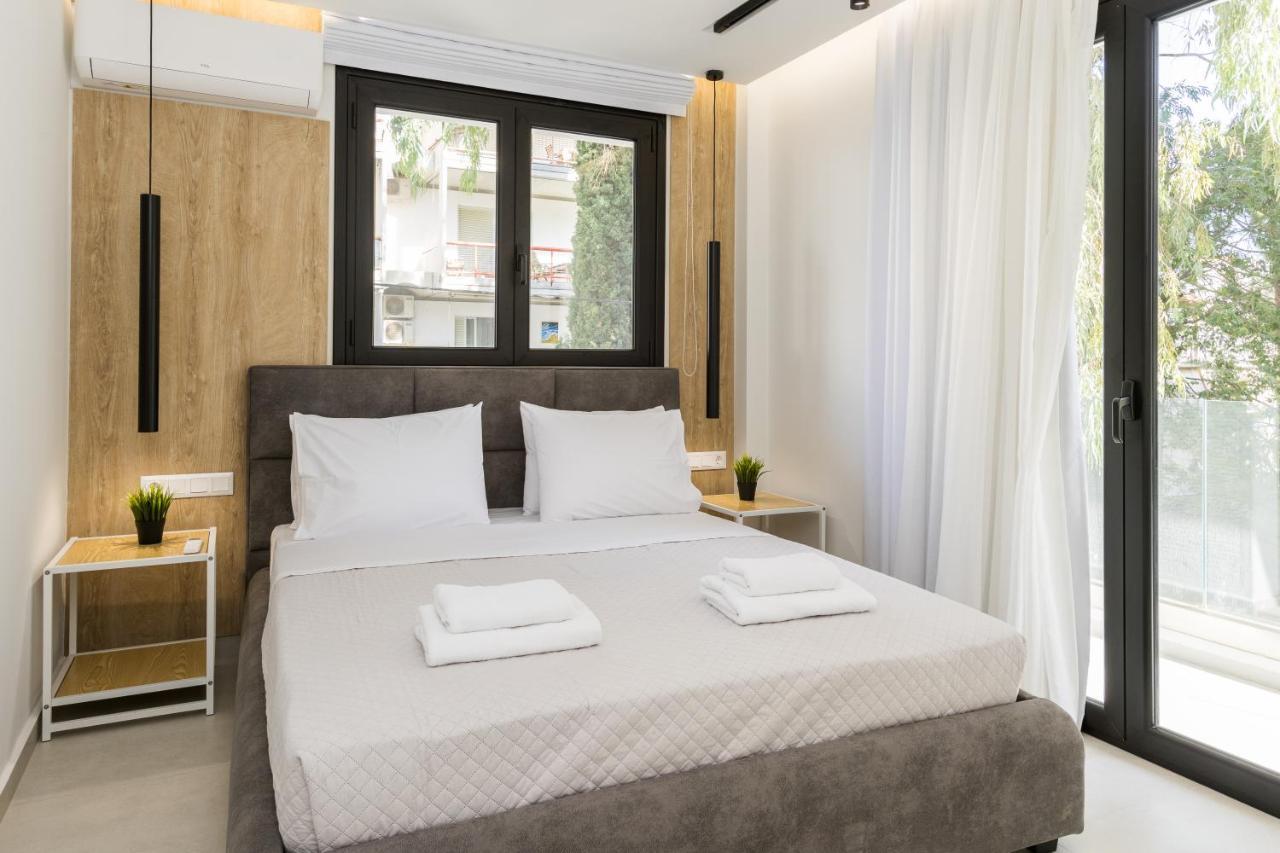 Varkiza Luxury Suites By Raise Vari  Luaran gambar