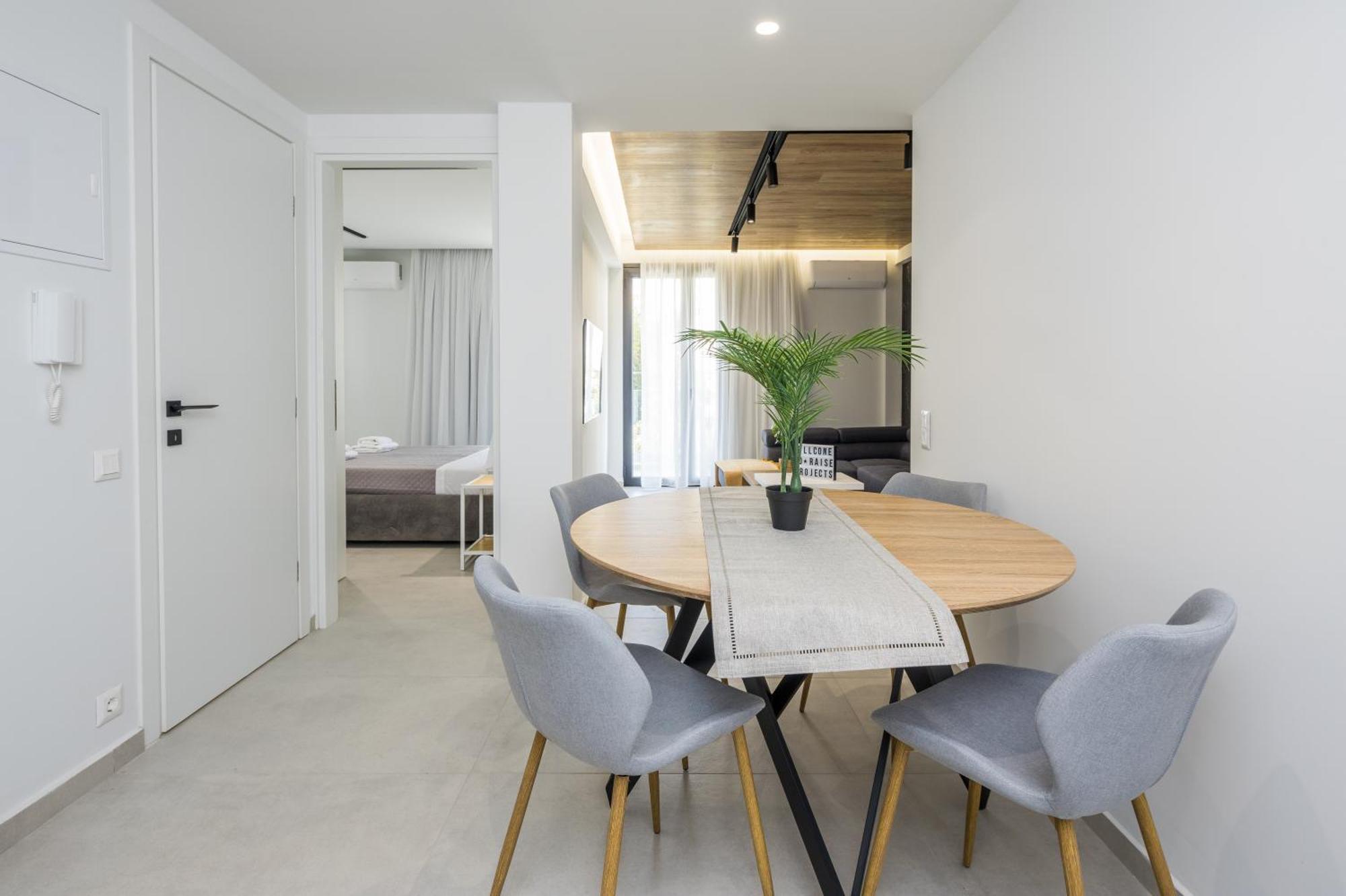 Varkiza Luxury Suites By Raise Vari  Luaran gambar